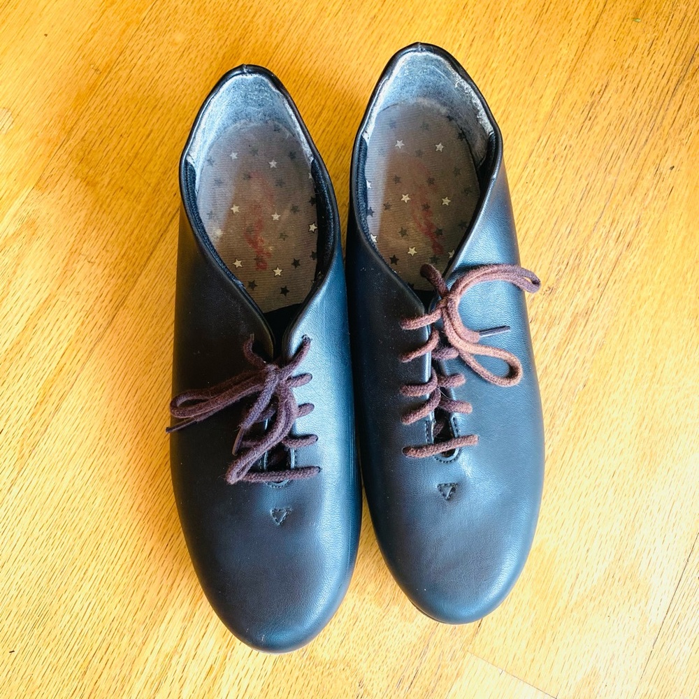 Tap shoes